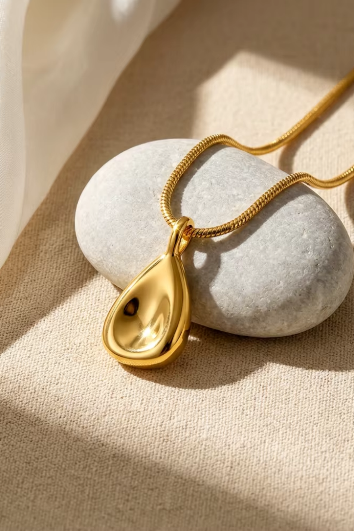 Aurea Drop Necklace