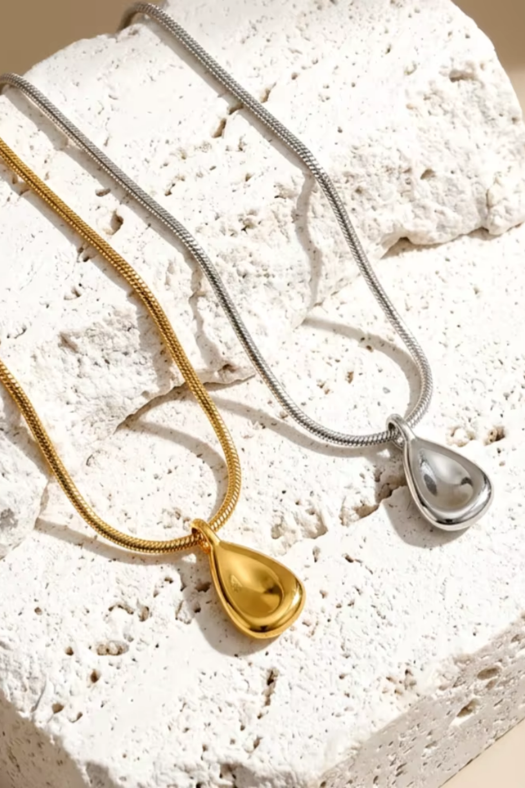 Aurea Drop Necklace