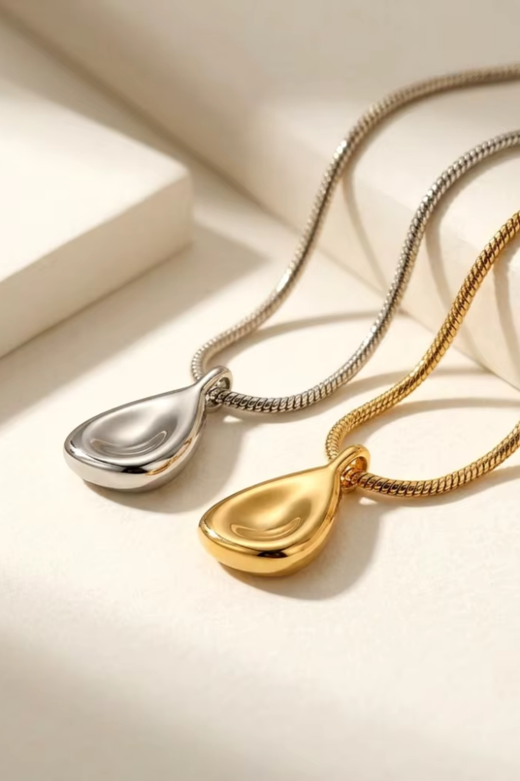 Aurea Drop Necklace