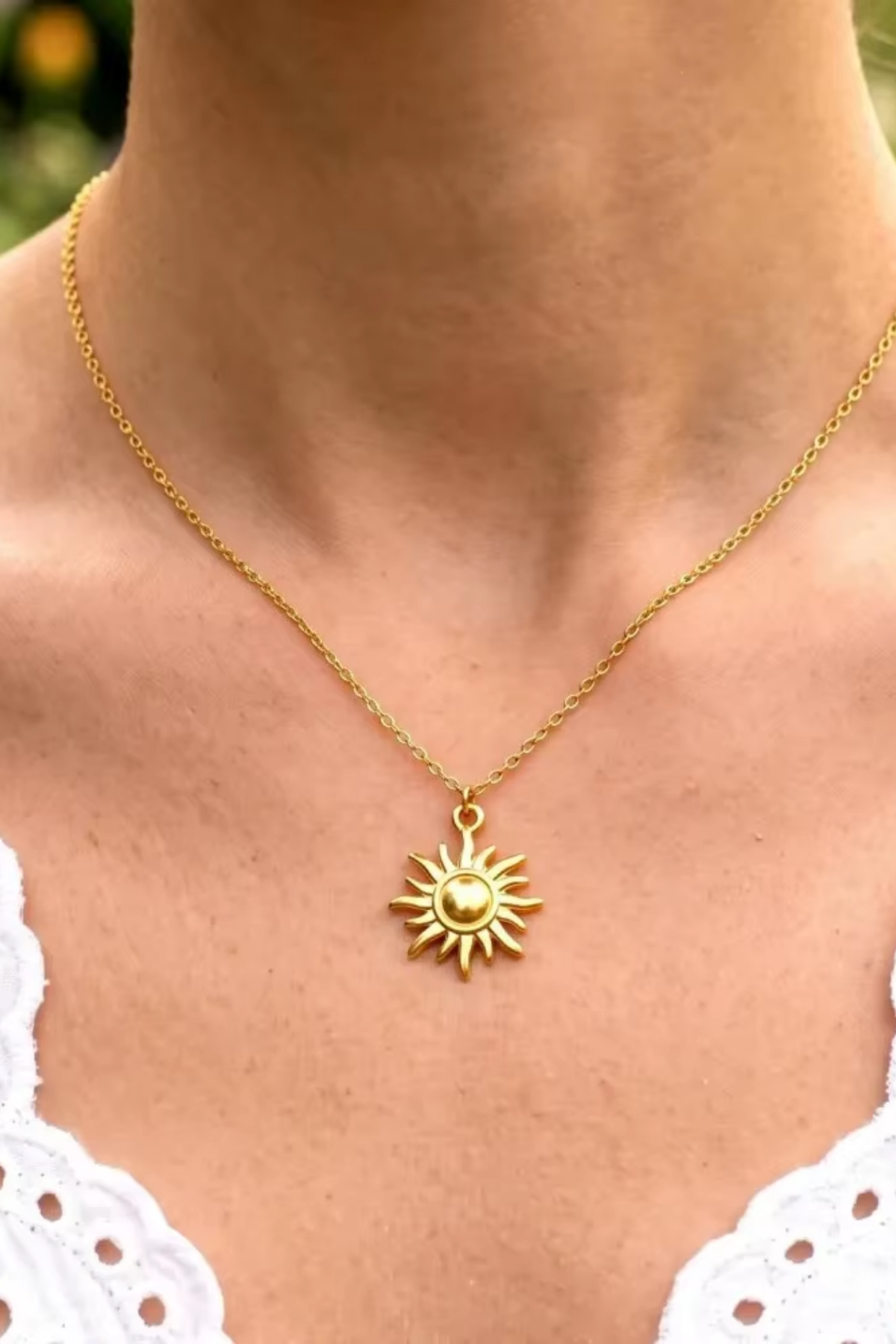 Lumière Moon Necklace