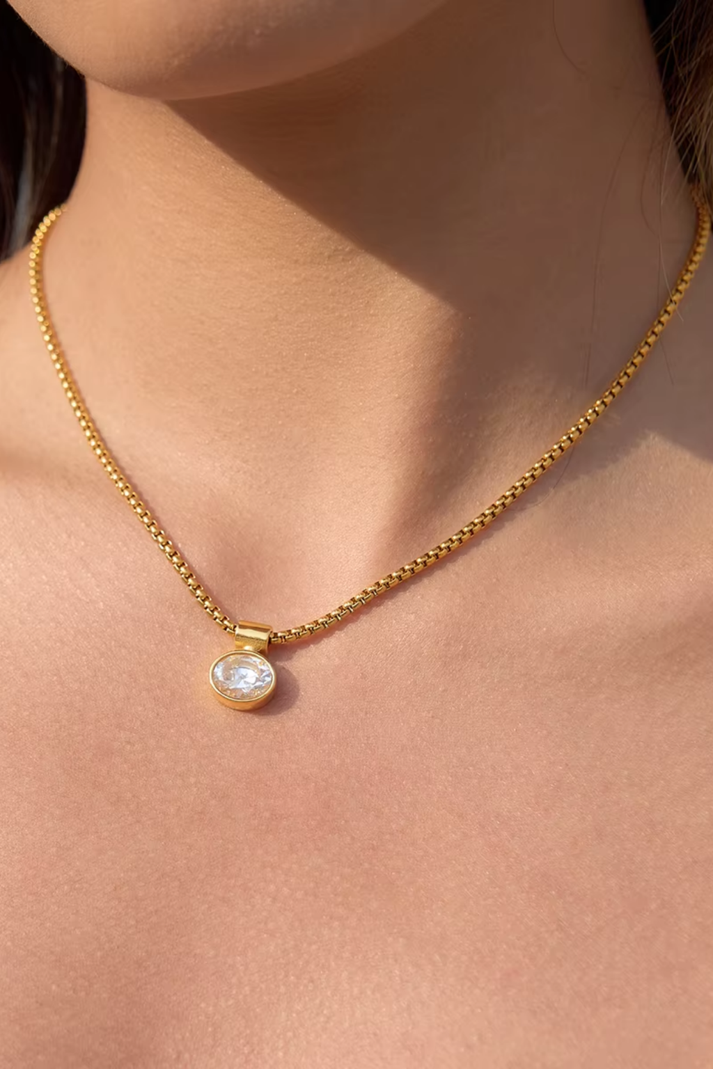 Éclat Crystal Necklace