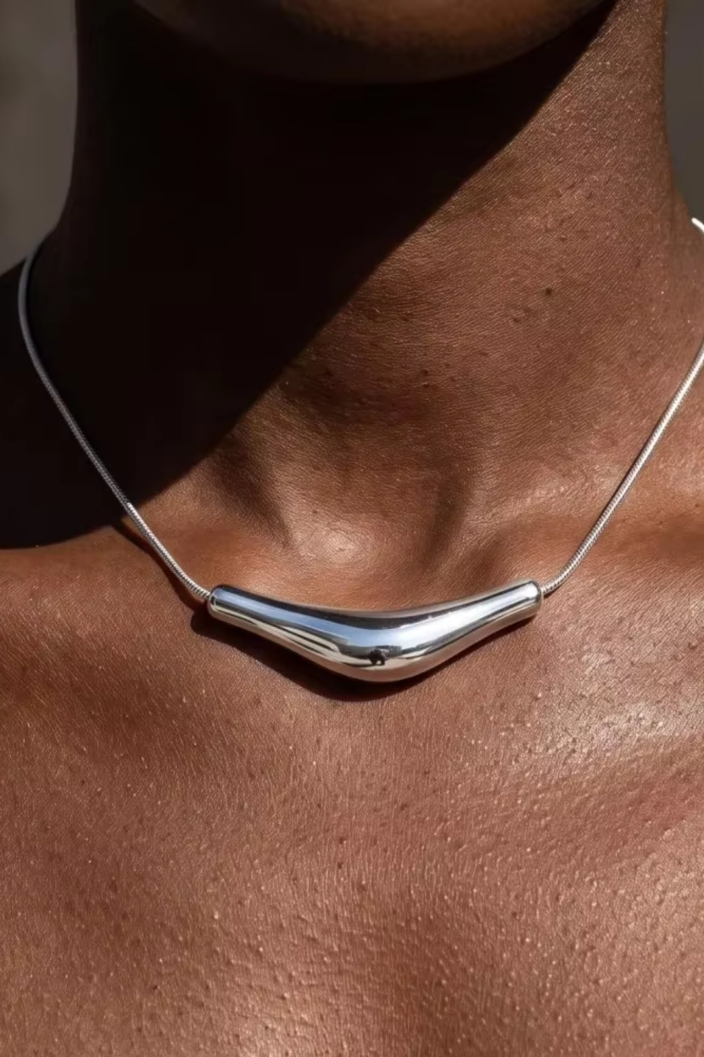 Solea Wave Necklace