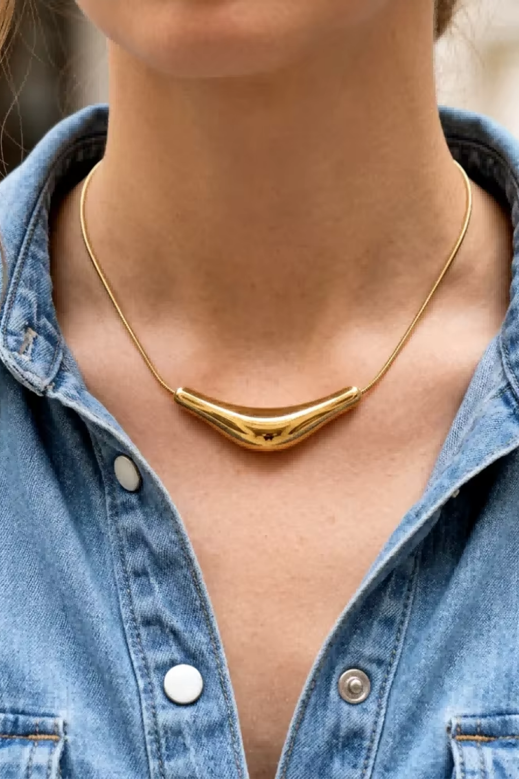 Solea Wave Necklace