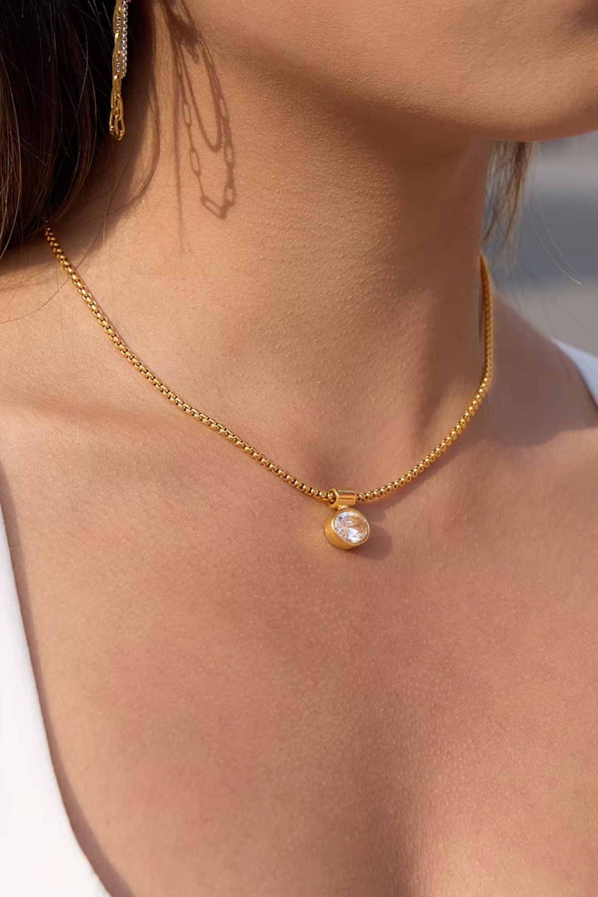 Éclat Crystal Necklace