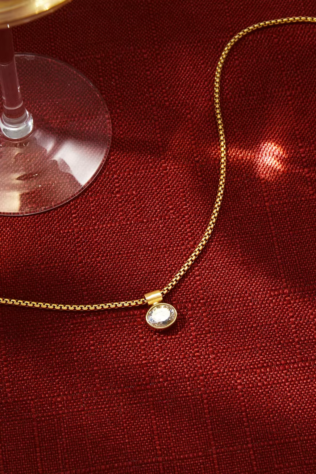 Éclat Crystal Necklace